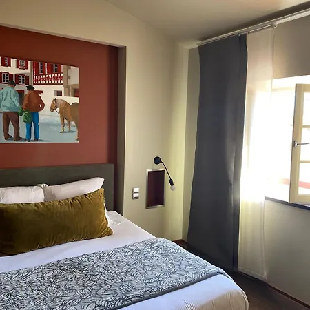 מלון Du Fronton 3*