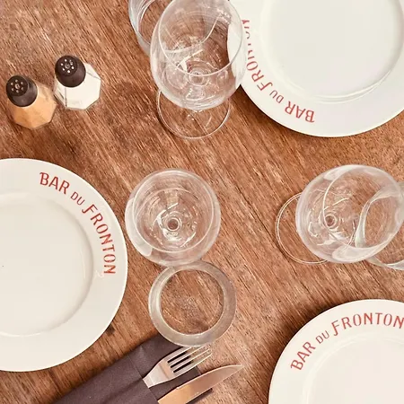 Du Fronton מלון בידאר